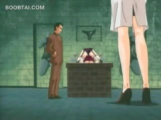 Sexe prisoner l'anime fille obtient chatte frotté en sous-vêtements