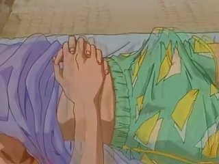 Blondinė delicate hentai mažutė suviliojo į a karštas anime video
