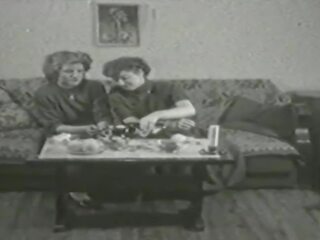 Vintage Lesbians: Two Ladies HD sex clip film e5