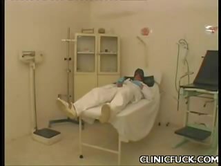 Ajaýyp playgirl suck gotak at the clinic